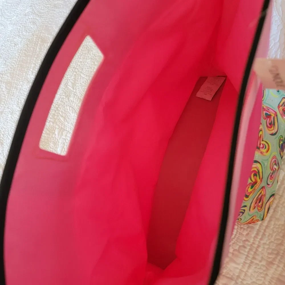 Clinique BIG pink tote bag, Cosmetics bag & makeup set with‎ Travel & Full Size!
